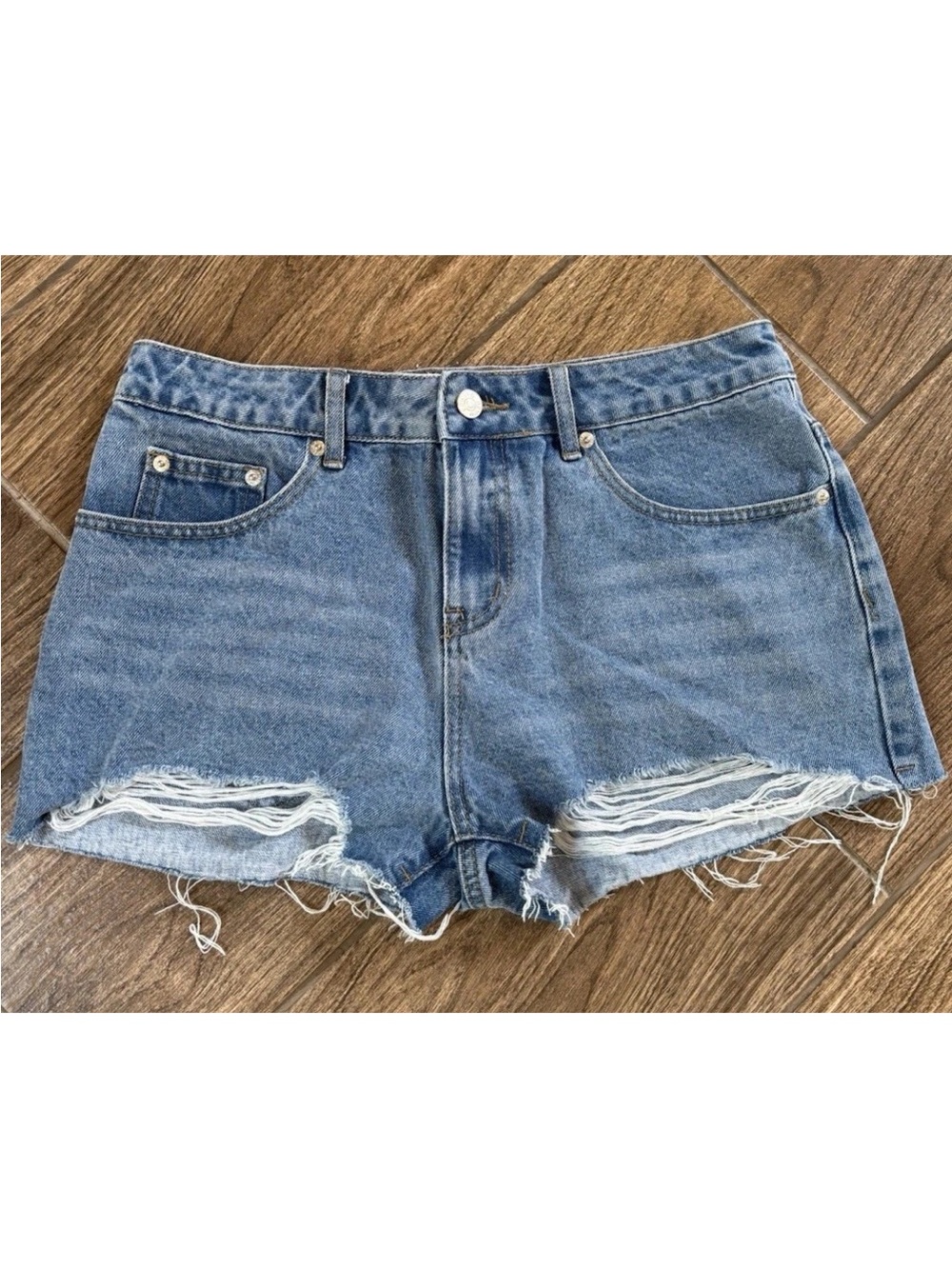 Edikted NWT High Rise Distressed Denim Shorts M Raw Hem